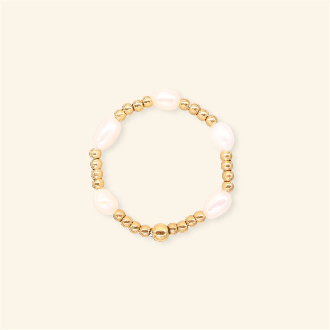 Multi Pearl ring