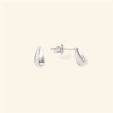 Afbeelding in Gallery-weergave laden, Raindrop Stud - zilver
